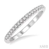 1/6 Ctw Round Cut Diamond Wedding Band in Platinum