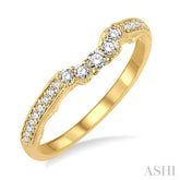 1/4 Ctw Round Cut Diamond Wedding Band in 14K Yellow Gold