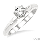 1/2 Ctw Round Cut Diamond Solitaire Ring in 14K White Gold