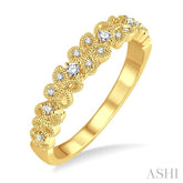 1/10 Ctw Round Cut Diamond Wedding Band in 14K Yellow Gold