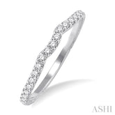 1/4 Ctw Round Cut Diamond Wedding Band in 14K White Gold