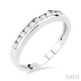 1/4 Ctw Channel Set Round Cut Diamond Band in 14K White Gold