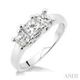 1 Ctw Three Stone Princess Cut Diamond Ring in 14K White Gold