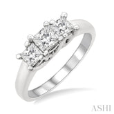 1 Ctw Three Stone Princess Cut Diamond Ring in 14K White Gold