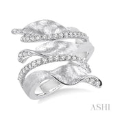 1/2 Ctw Round Cut Diamond Fashion Ring in 14K White Gold