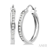 1/2 Ctw Round Cut Diamond Hoop Earrings in 14K White Gold