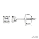 1/4 Ctw Princess Cut Diamond Stud Earrings in 14K White Gold