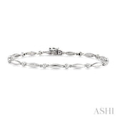 1/4 Ctw Boat Shape Round Cut Diamond Bracelet in 10K White Gold
