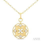 1/4 Ctw Floral Medallion Circle Round Cut Diamond Fashion Pendant With Paperclip Chain in 14K Yellow Gold