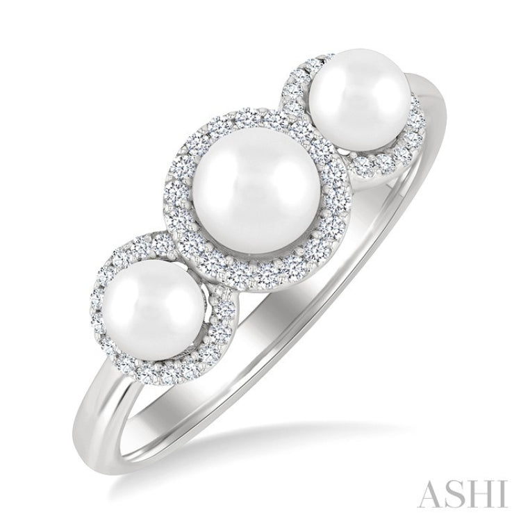 1/6 Ctw Past Present and Future 4 MM & 5 MM Cultured Pearl and Round Cut Diamond Halo Ring in 14K White Gold