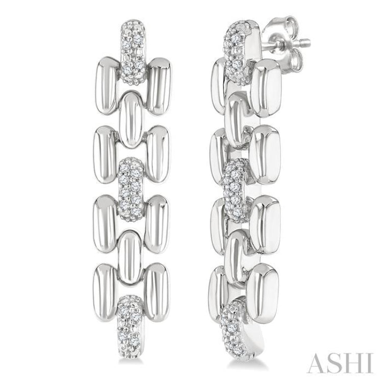 1/10 Ctw Bold Panther Link Round Cut Diamond Fashion Earrings in Sterling Silver