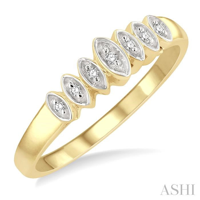1/20 Ctw Round Cut Diamond Ring in 10K Yellow Gold