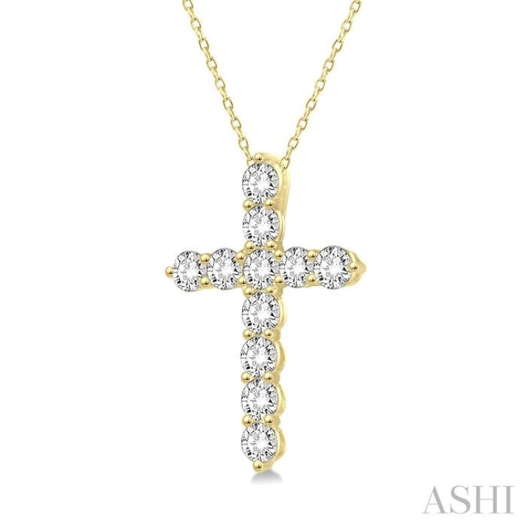 1/4 Ctw Round Cut Diamond Cross Pendant With Chain in 14K Yellow Gold