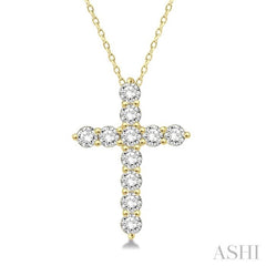 3/4 Ctw Round Cut Diamond Cross Pendant With Chain in 14K Yellow Gold