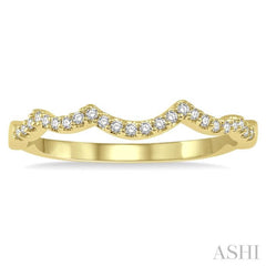 1/10 Ctw Waves Round Cut Diamond Wedding Band in 14K Yellow Gold