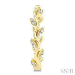 1/10 Ctw Round Cut Diamond Leaf Design Lightweight Hoop Earrings in 10K Yellow Gold