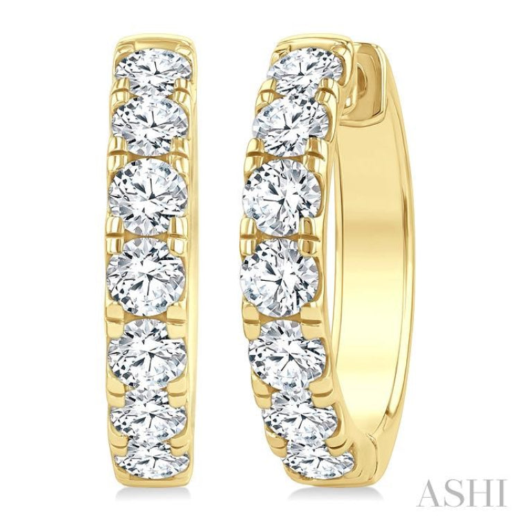2 1/2 Ctw Round Cut Diamond Hoop Earrings in 14k Yellow gold