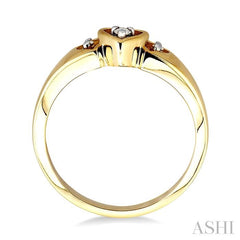 1/20 Ctw Triple Heart Round Cut Diamond Ring in 10K Yellow Gold