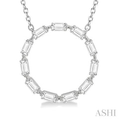 1/2 Ctw Circle Round Cut Diamond Pendant With Chain in 14K White Gold
