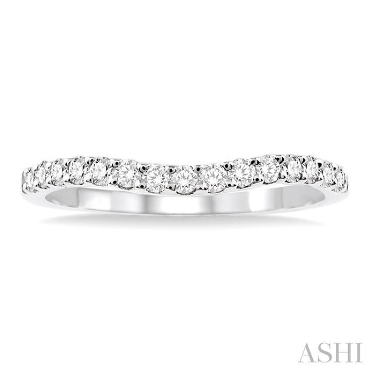 1/4 Ctw Round Cut Diamond Wedding Band in 14K White Gold