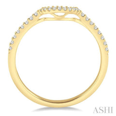 1/6 Ctw Round Cut Diamond Wedding Band in 14K Yellow Gold
