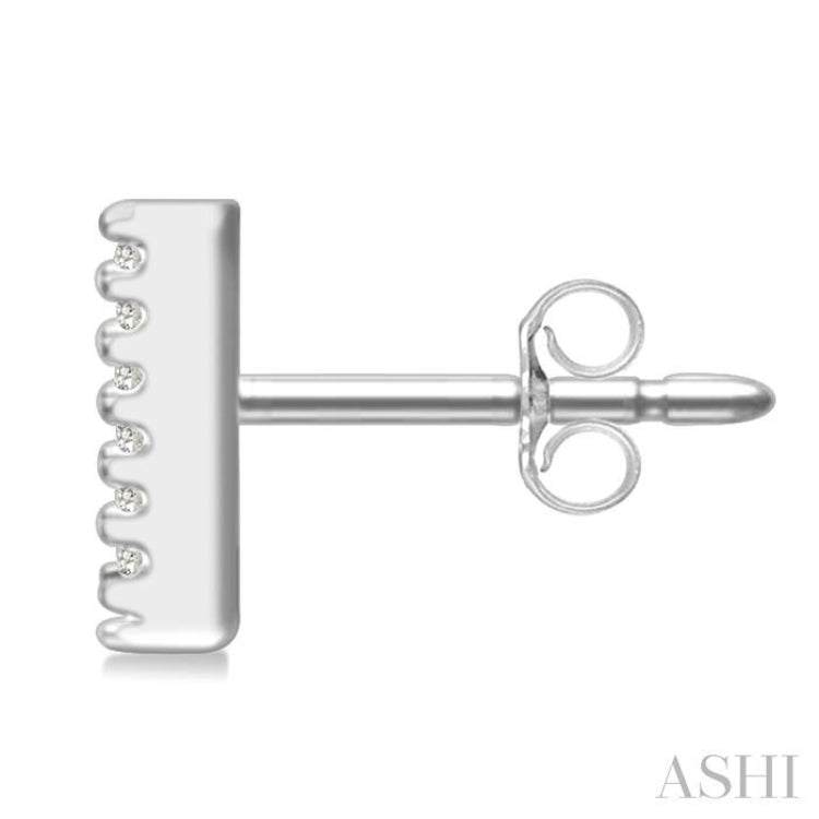 1/10 Ctw Initial 'V' Round Cut Diamond Earrings in 10K White Gold
