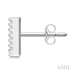 1/10 Ctw Initial 'V' Round Cut Diamond Earrings in 10K White Gold