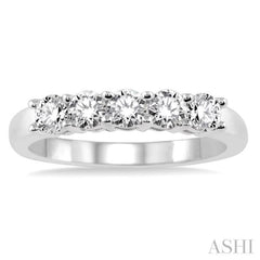 3/4 Ctw Round Cut Diamond Wedding Band in 14K White Gold