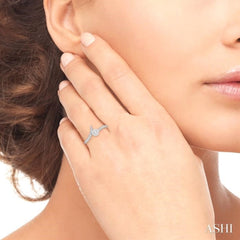 1/4 Ctw Open-End Circular Mount Lovebright Round Cut Diamond Ladies Ring in 14K White Gold