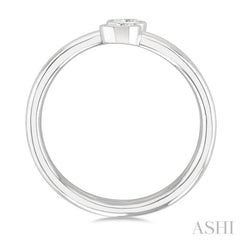 1/5 Ctw Spiral Bezel Set Oval Cut Diamond Fashion Ring in 14K White Gold