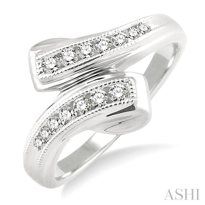 1/4 Ctw Round Cut Diamond By-pass Ring in 10K White Gold