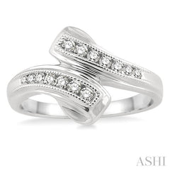 1/4 Ctw Round Cut Diamond By-pass Ring in 10K White Gold