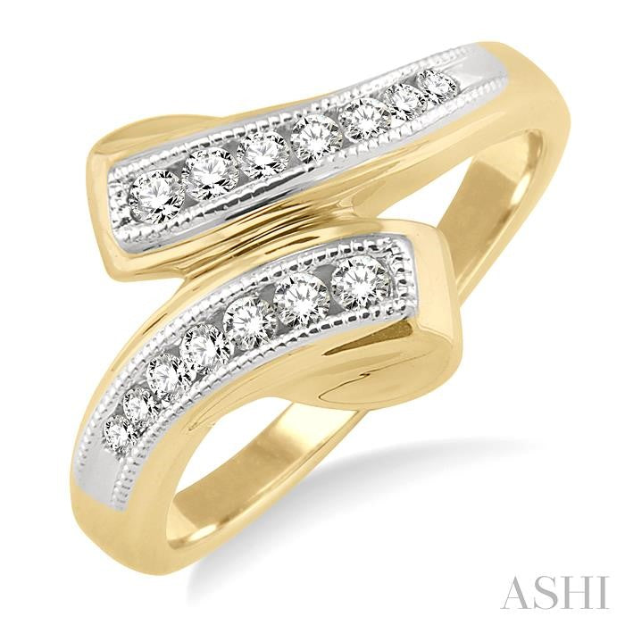 1/4 Ctw Round Cut Diamond By-pass Ring in 10K Yellow Gold