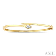 1/3 Ctw Split Bypass Center Pear Cut Diamond Fashion Bangle in 14K Yellow Gold