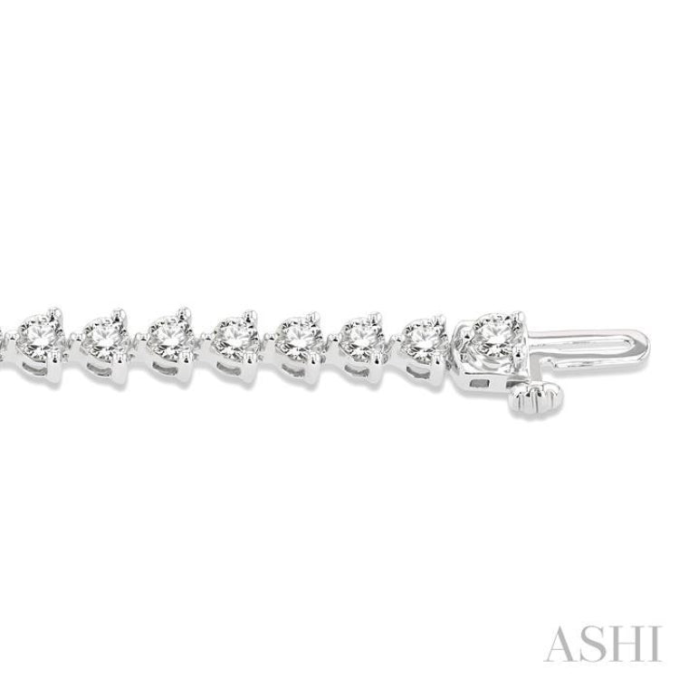 4 Ctw Round Cut Diamond 3-Prong Tennis Bracelet in 14K White Gold