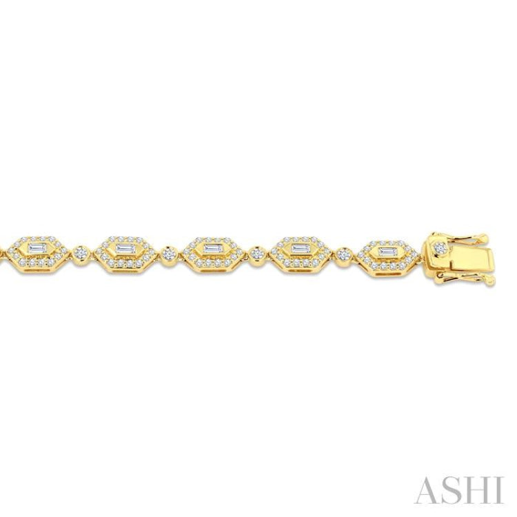 2 Ctw Hexagon Shaped Link Baguette and Round Cut Diamond Fashion Bracelet in 14K Yellow Gold