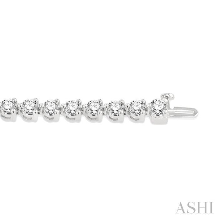 7 Ctw Round Cut Diamond 3-Prong Tennis Bracelet in 14K White Gold