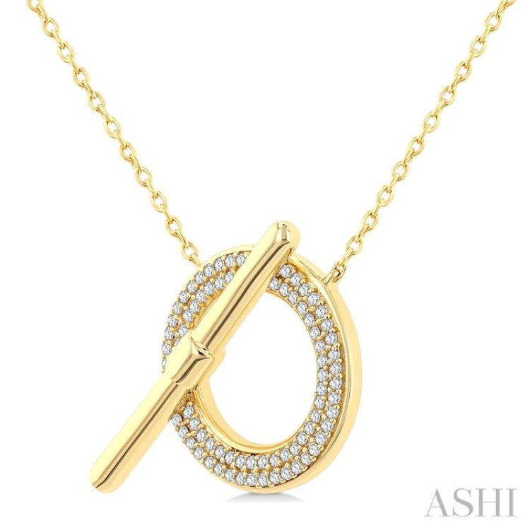 1/4 Ctw Circle Frame Round Cut Diamond Fashion Toggle Necklace in 10K Yellow Gold