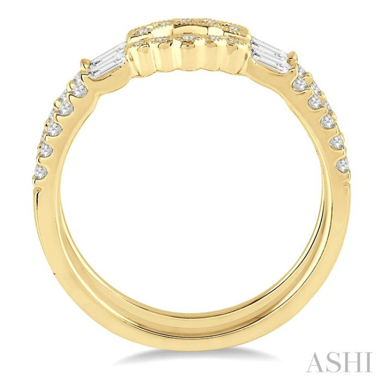 1/2 Ctw Baguette and Round Cut Diamond Insert Ring in 14K Yellow Gold