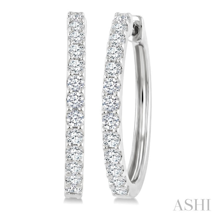 1 Ctw Round Cut Diamond Hoop Earrings in 14K White Gold