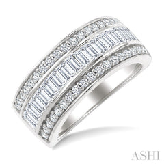 1 1/2 Ctw Channel Set Baguette and Round Cut Diamond Wedding Band in 14K White Gold