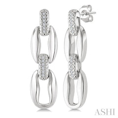 1/10 Ctw Round Cut Diamond Oval Shape D-Link Bold Fashion Earrings in Sterling Silver