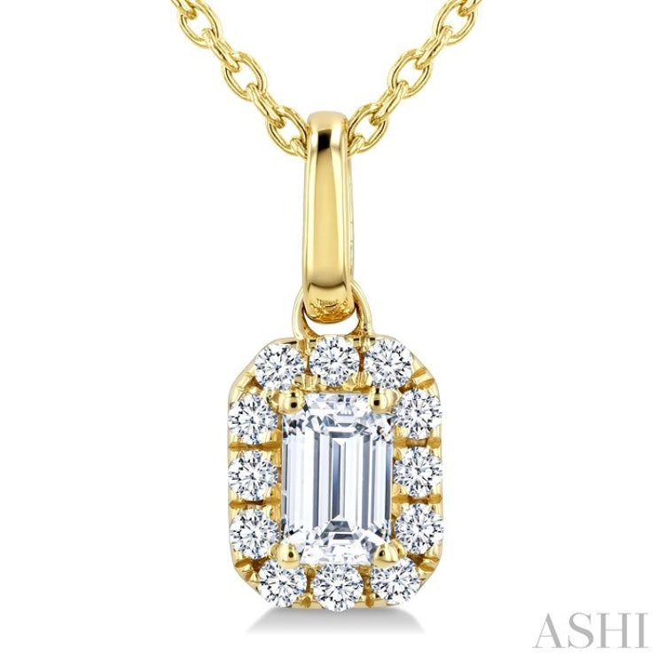1/4 Ctw Octagon and Round Cut Diamond Fashion Halo Pendant With Chain in 14K Yellow Gold