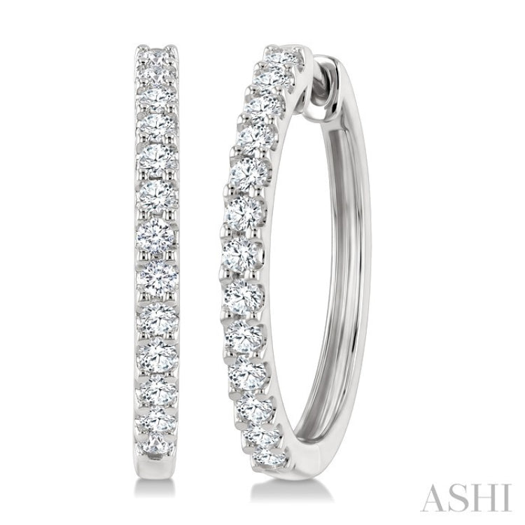 3/4 Ctw Round Cut Diamond Hoop Earrings in 14K White Gold