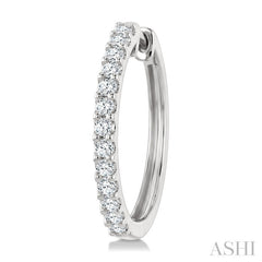 3/4 Ctw Round Cut Diamond Hoop Earrings in 14K White Gold