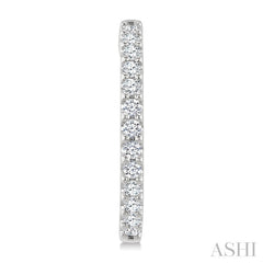 1/2 Ctw Round Cut Diamond Hoop Earrings in 14K White Gold