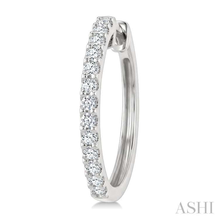 1/2 Ctw Round Cut Diamond Hoop Earrings in 14K White Gold