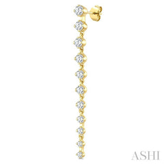 1 Ctw Graduated Round Cut Diamond Long Earrings in 14K Yellow Gold