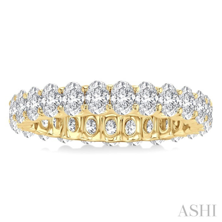 2 1/4 Ctw North-South Set Oval Cut Diamond Eternity Wedding Band in 14K Yellow Gold