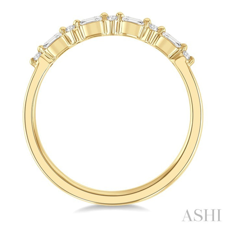 1/6 Ctw Baguette and Round Cut Diamond Link Stackable Fashion Band in 10K Yellow Gold